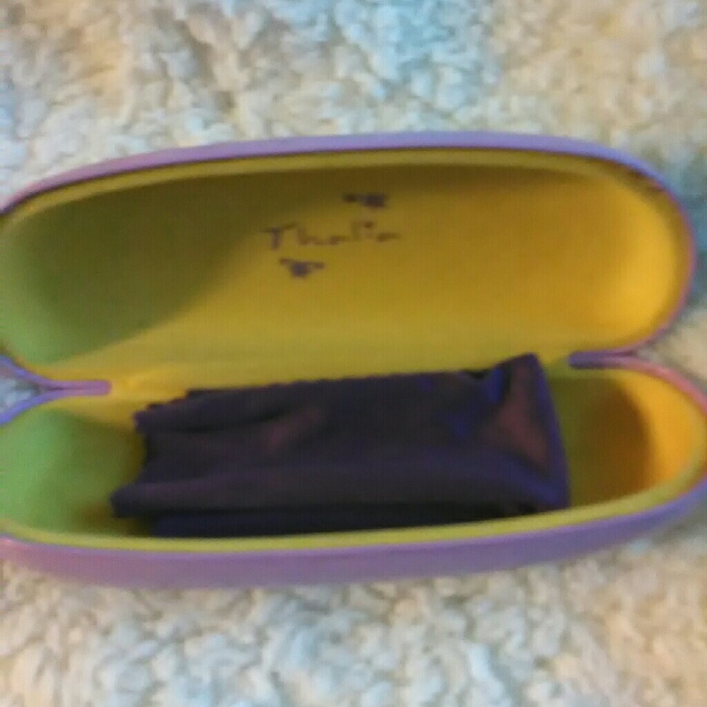 Case - Picture 3 of 3